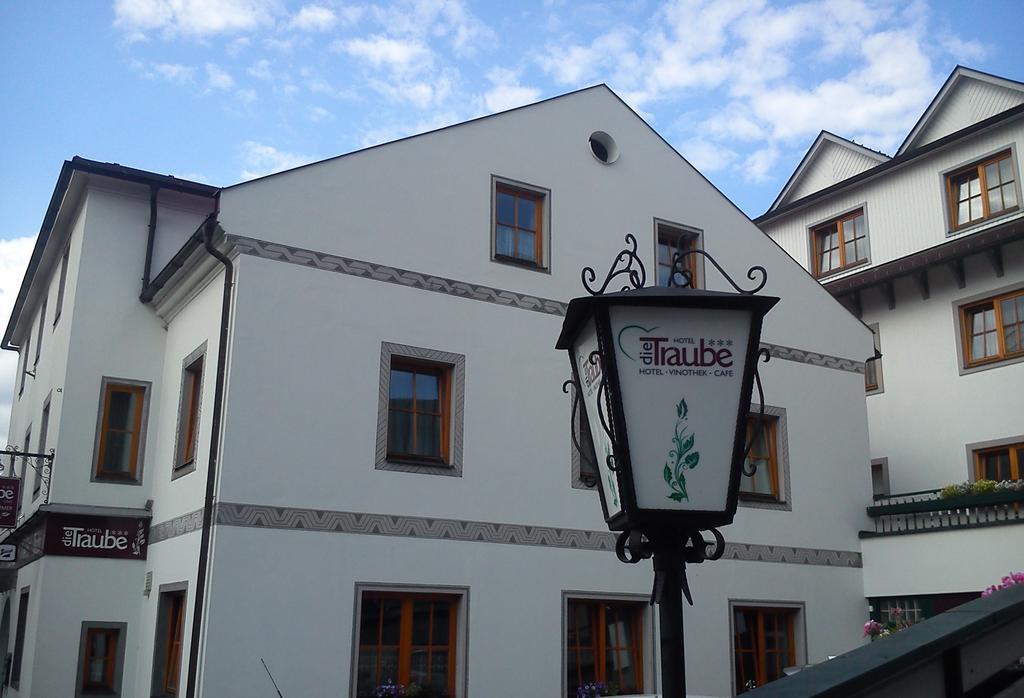 Hotel Die Traube Admont Exteriör bild