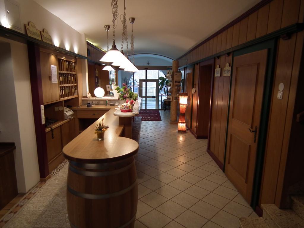 Hotel Die Traube Admont Exteriör bild
