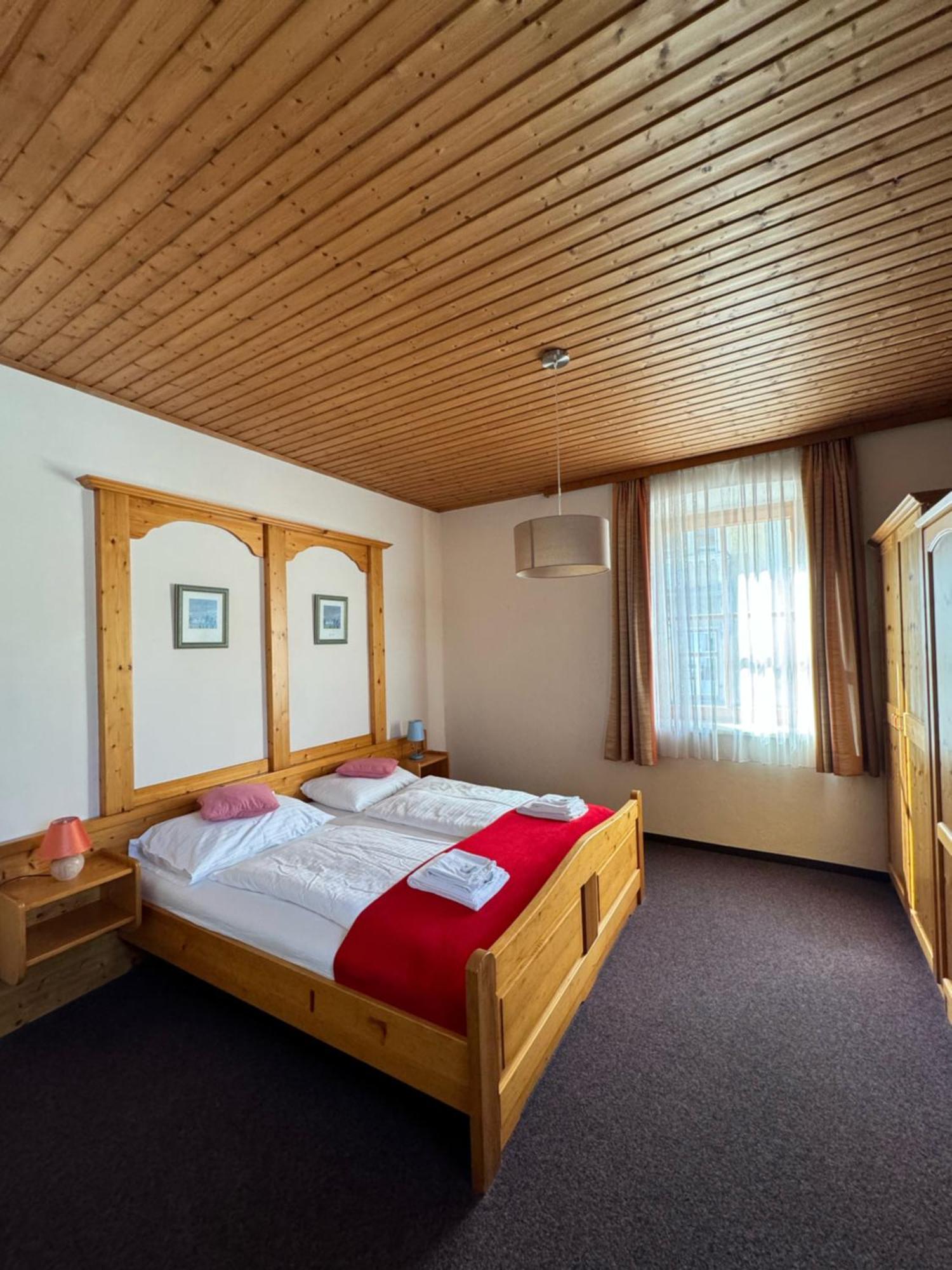 Hotel Die Traube Admont Exteriör bild